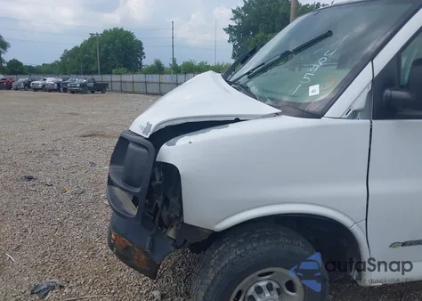 2006 Chevrolet Express Work Van from USA, damaged, VIN 1GCHG39UX61143451
